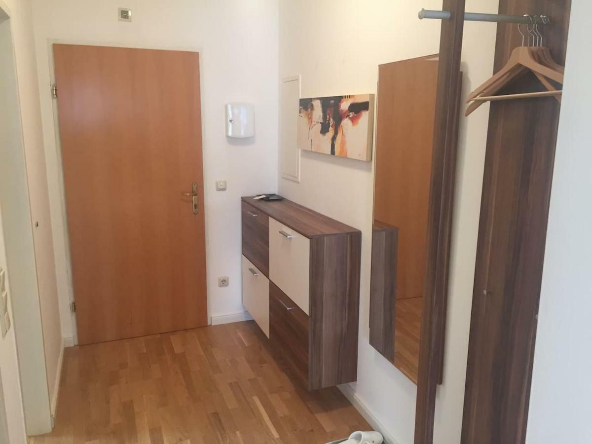 Superior-Apartment mit Pool und Seezugang Velden am Worthersee Bagian luar foto