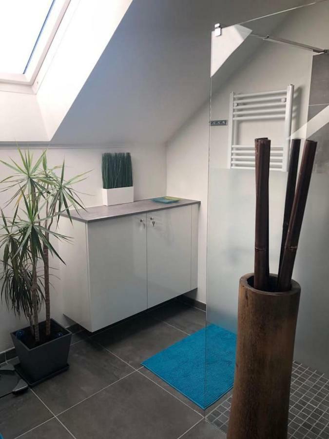 Superior-Apartment mit Pool und Seezugang Velden am Worthersee Bagian luar foto