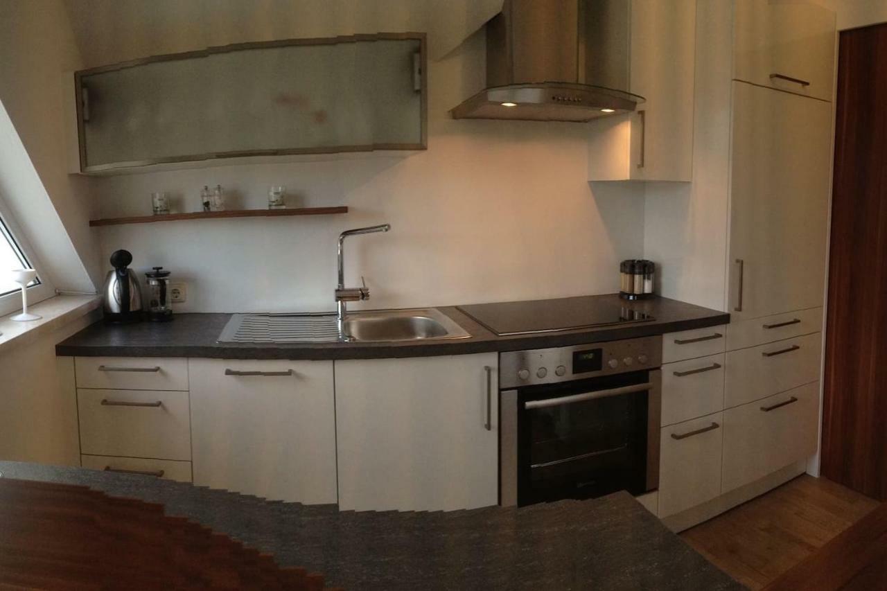 Superior-Apartment mit Pool und Seezugang Velden am Worthersee Bagian luar foto