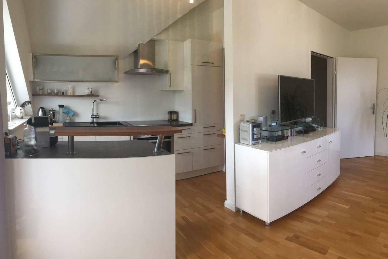 Superior-Apartment mit Pool und Seezugang Velden am Worthersee Bagian luar foto
